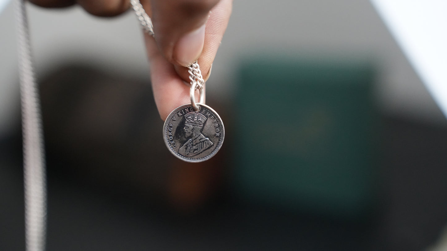COIN PENDENT